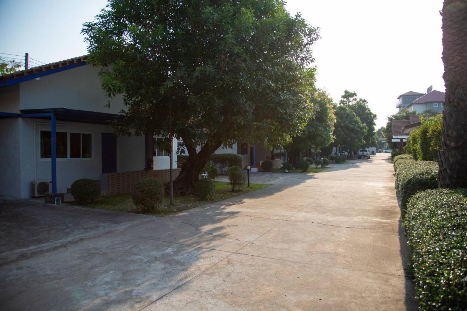 Sky View Hotel Buriram Exterior foto